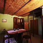 Le Di Reno L'antico Casale Di Barete Prázdninový dům *