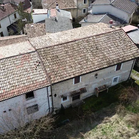 Le Di Reno L'antico Casale Di Barete